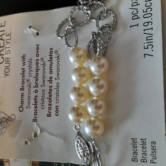 Swarovsky Silver And Pearl Bracelet - Picture 8 of 9